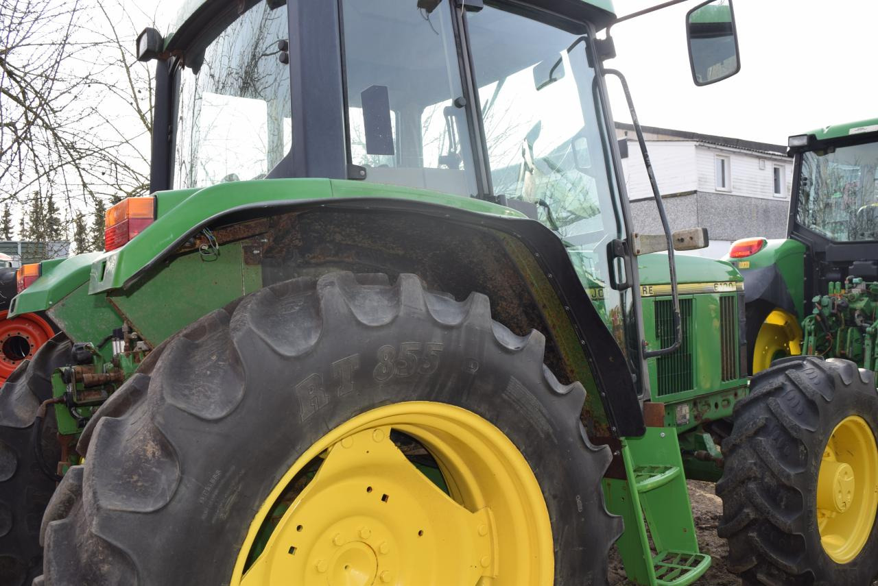 John Deere 6100 - Traktorius: foto 5 John Deere 6100 - Traktorius: foto 5