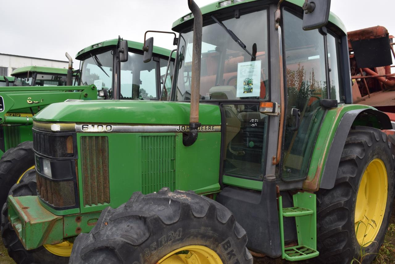 John Deere 6100 - Traktorius: foto 1 John Deere 6100 - Traktorius: foto 1