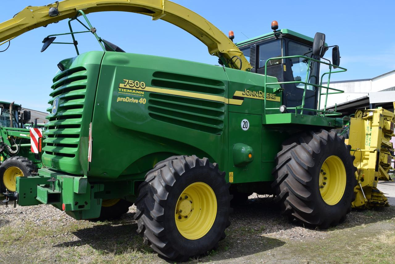 John Deere 7400 - Pašarų kombainas: foto 4 John Deere 7400 - Pašarų kombainas: foto 4