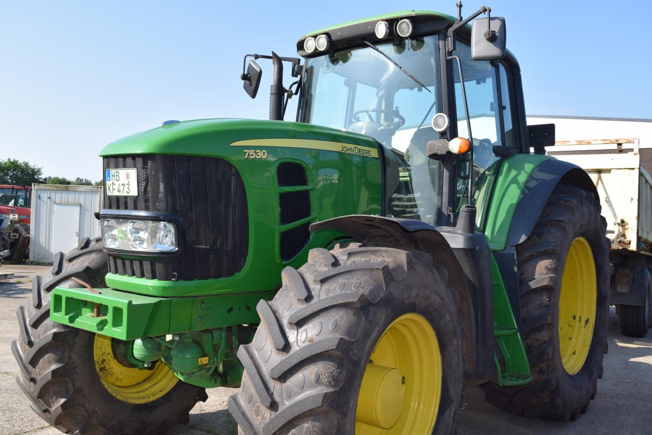 John Deere 7530 Premium - Traktorius: foto 1 John Deere 7530 Premium - Traktorius: foto 1