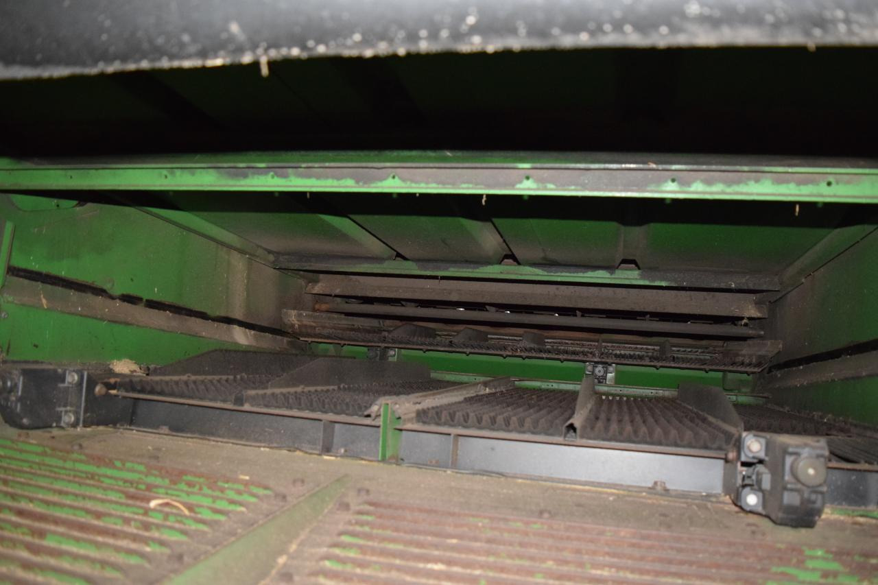 Derliaus nuėmimo kombainas John Deere T 660 HM: foto 6