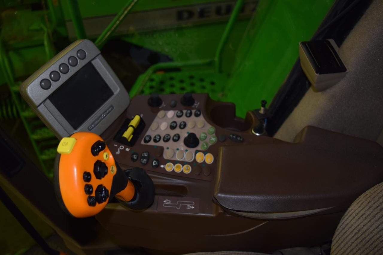 Derliaus nuėmimo kombainas John Deere T 660 HM: foto 9