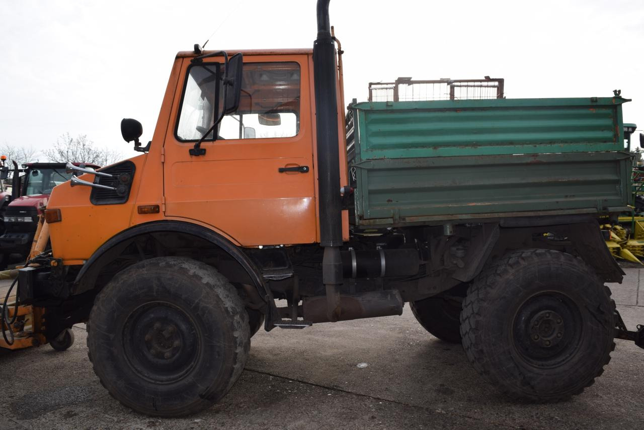 Mercedes-Benz Unimog U 1200 - Komunalinė/ Specializuota technika: foto 3 Mercedes-Benz Unimog U 1200 - Komunalinė/ Specializuota technika: foto 3