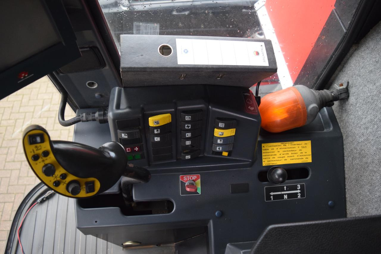 Derliaus nuėmimo kombainas Massey Ferguson MF 7256: foto 7