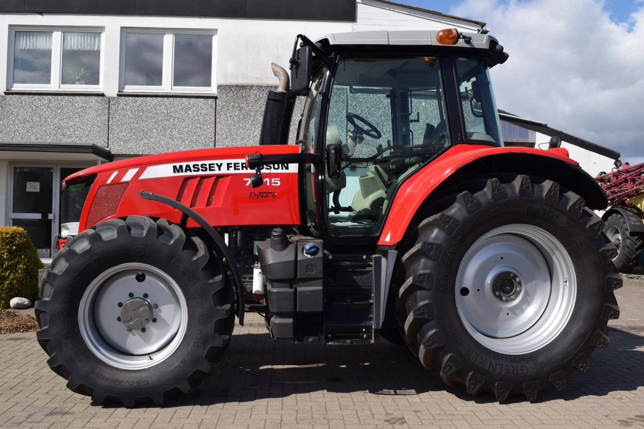 Massey Ferguson MF 7715 Dyna-6 - Traktorius: foto 3 Massey Ferguson MF 7715 Dyna-6 - Traktorius: foto 3
