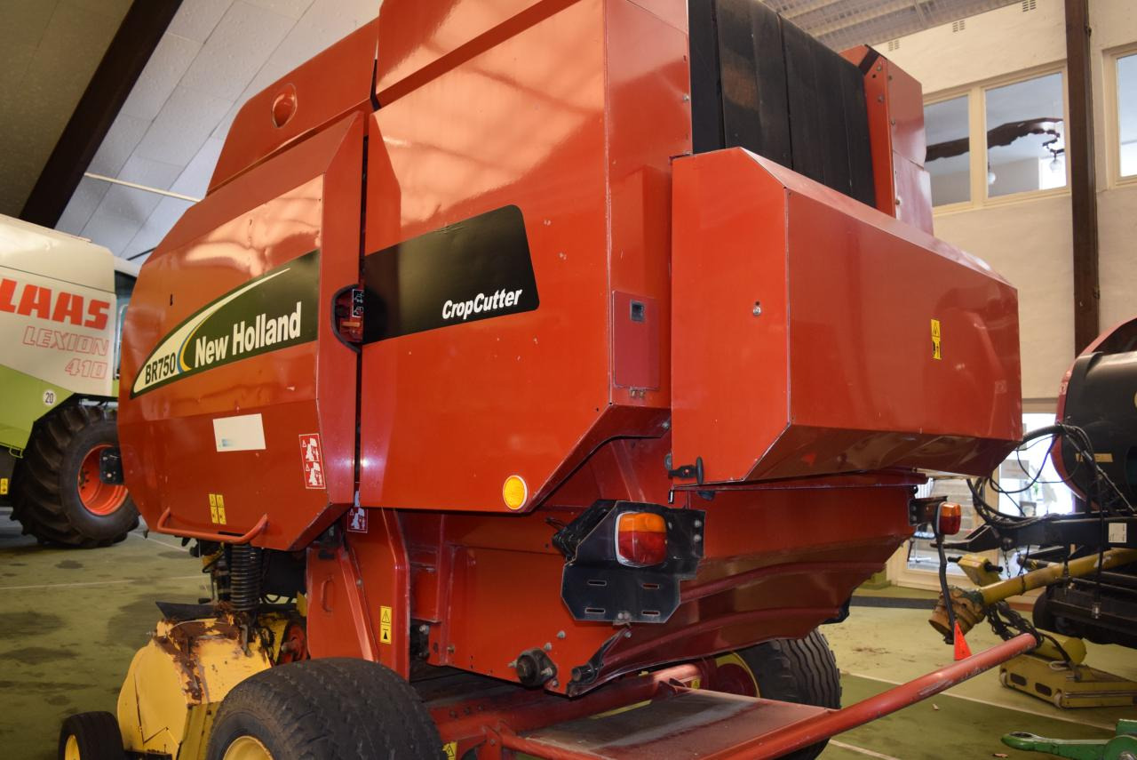 New Holland BR 750 CropCutter - Ruloninis presas: foto 5 New Holland BR 750 CropCutter - Ruloninis presas: foto 5