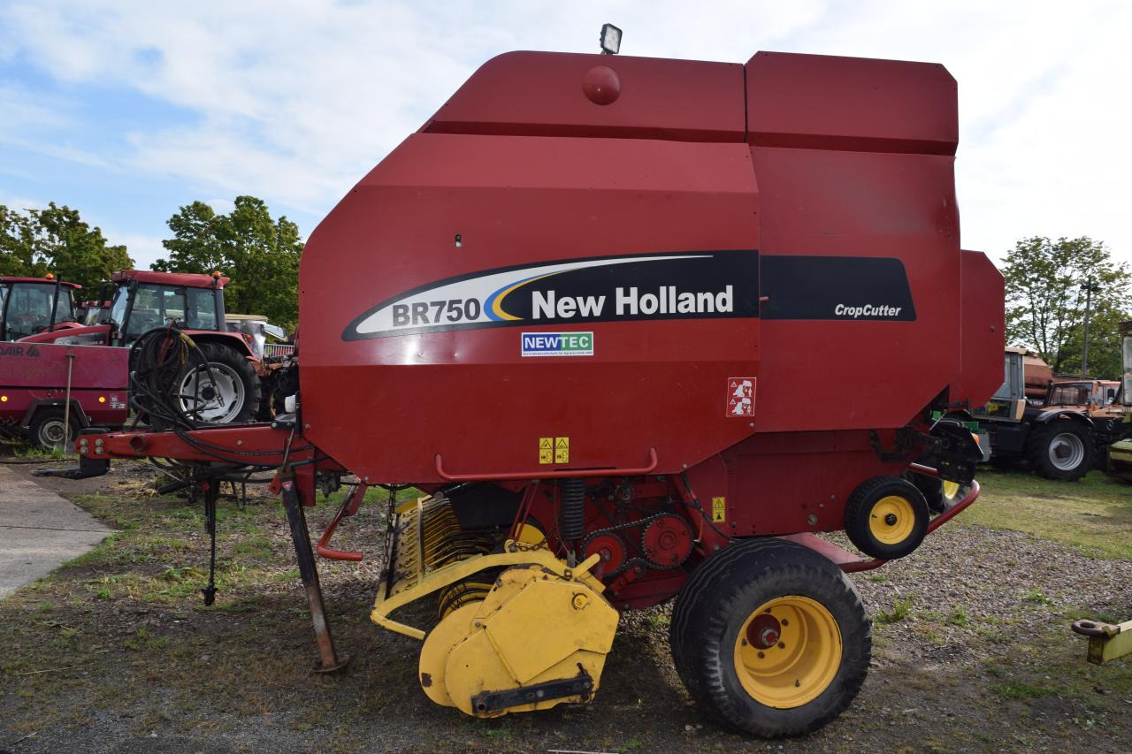 New Holland BR 750 CropCutter - Ruloninis presas: foto 4 New Holland BR 750 CropCutter - Ruloninis presas: foto 4