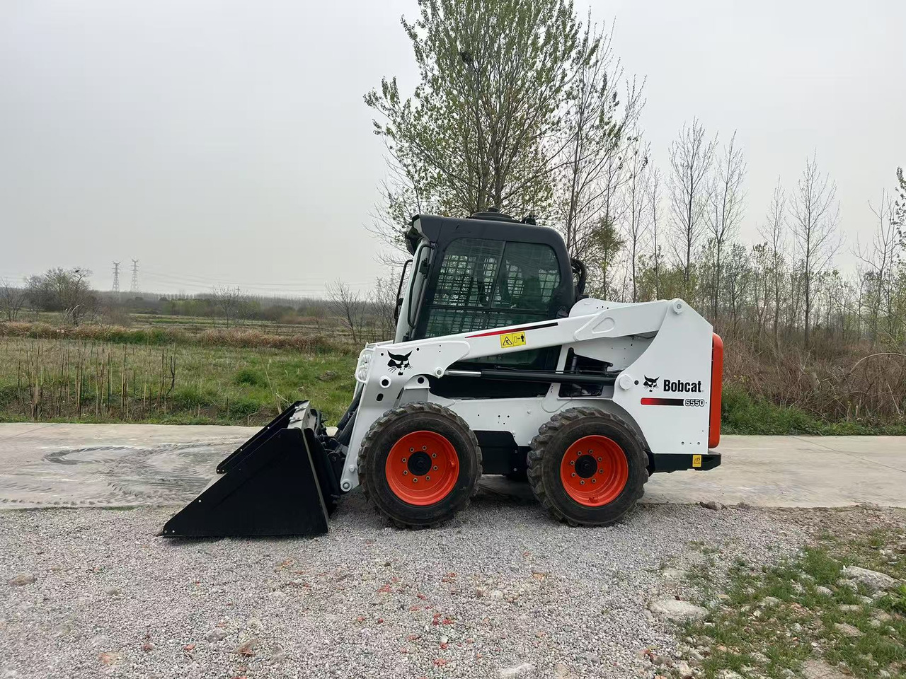 BOBCAT S550 - Mini krautuvas: foto 1 BOBCAT S550 - Mini krautuvas: foto 1