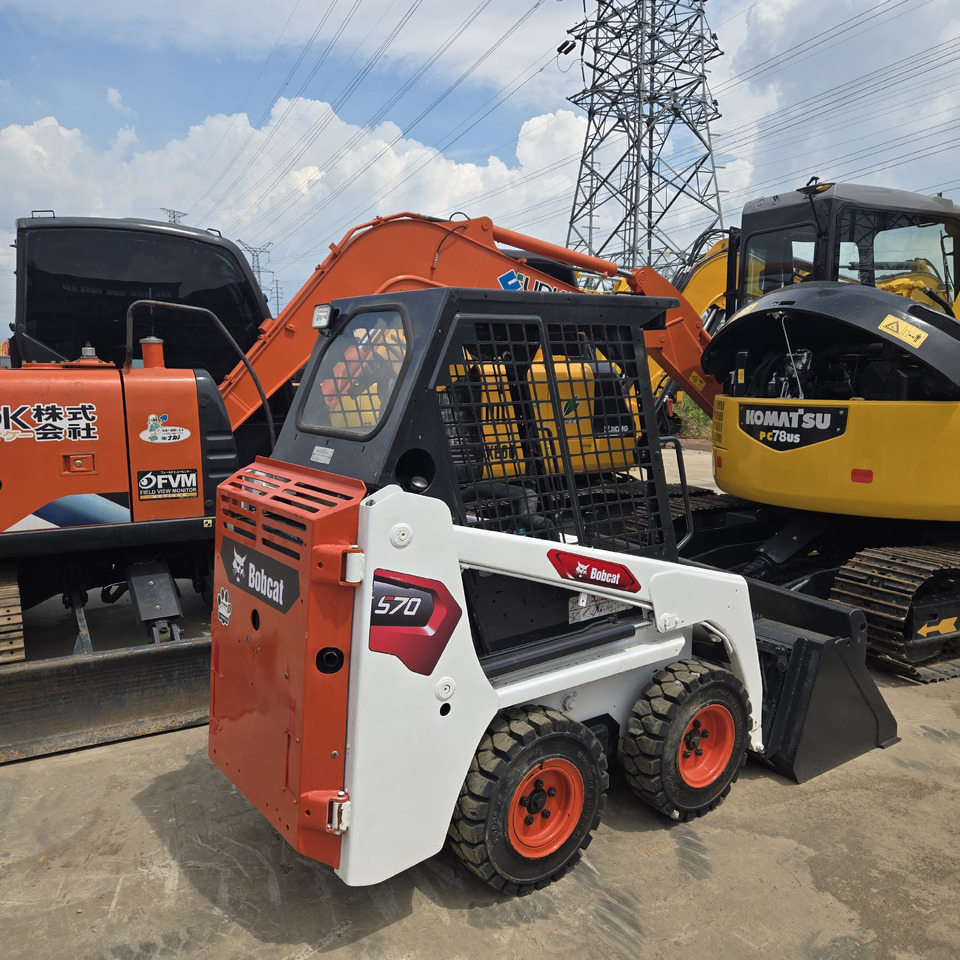 BOBCAT S70 - Mini krautuvas: foto 1 BOBCAT S70 - Mini krautuvas: foto 1