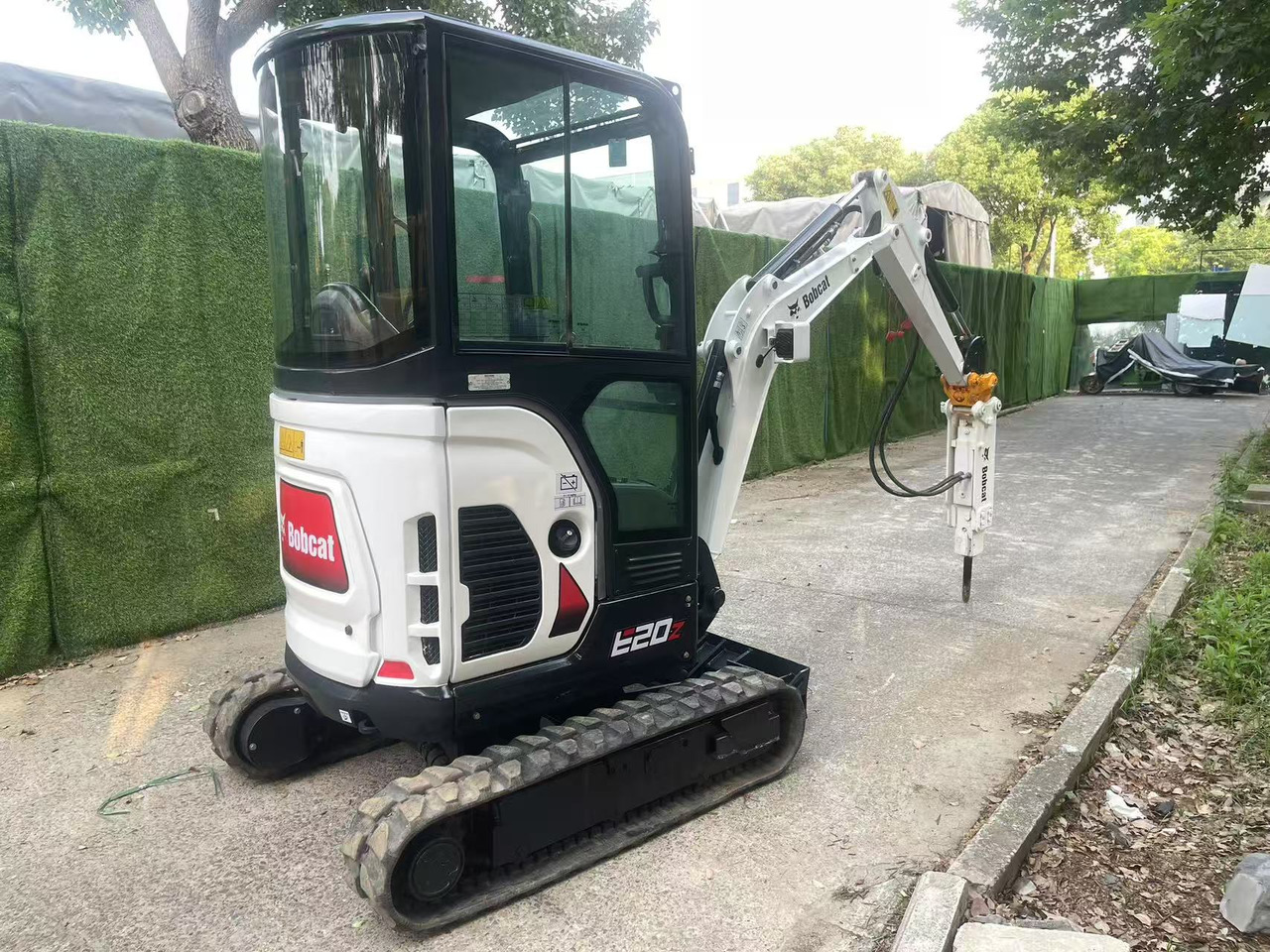 Bobcat E20Z - Mini ekskavatorius: foto 4 Bobcat E20Z - Mini ekskavatorius: foto 4