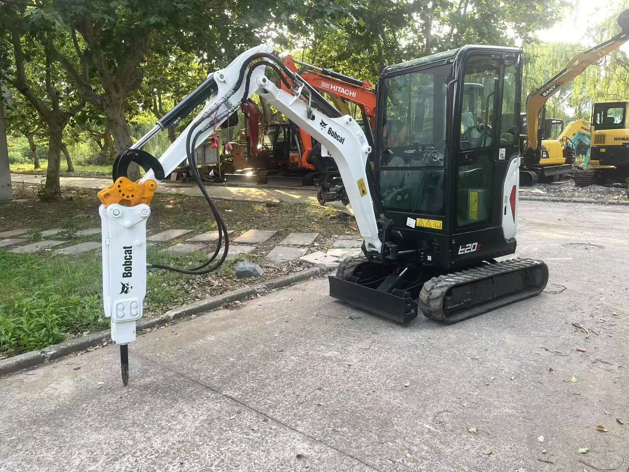Bobcat E20Z - Mini ekskavatorius: foto 1 Bobcat E20Z - Mini ekskavatorius: foto 1