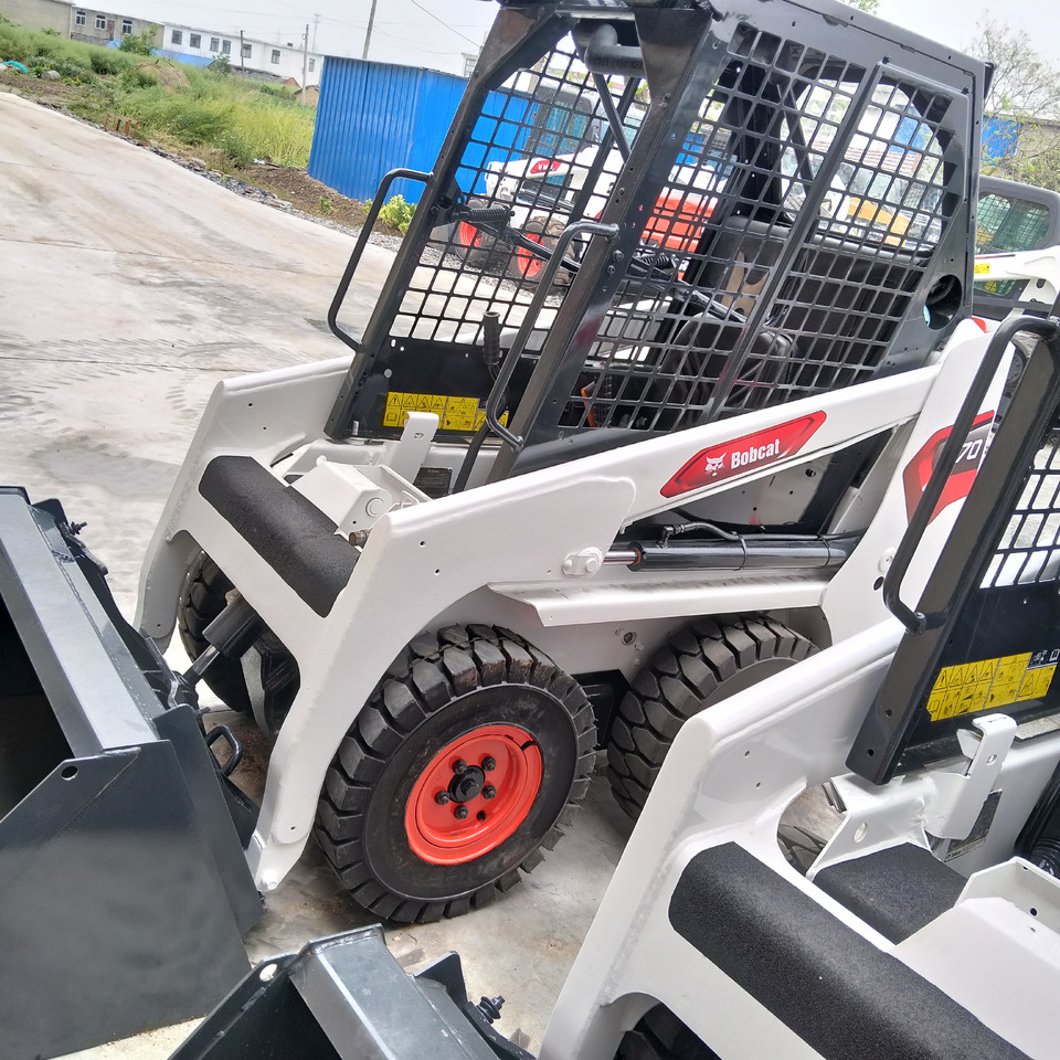 Bobcat S70 - Mini krautuvas: foto 5 Bobcat S70 - Mini krautuvas: foto 5