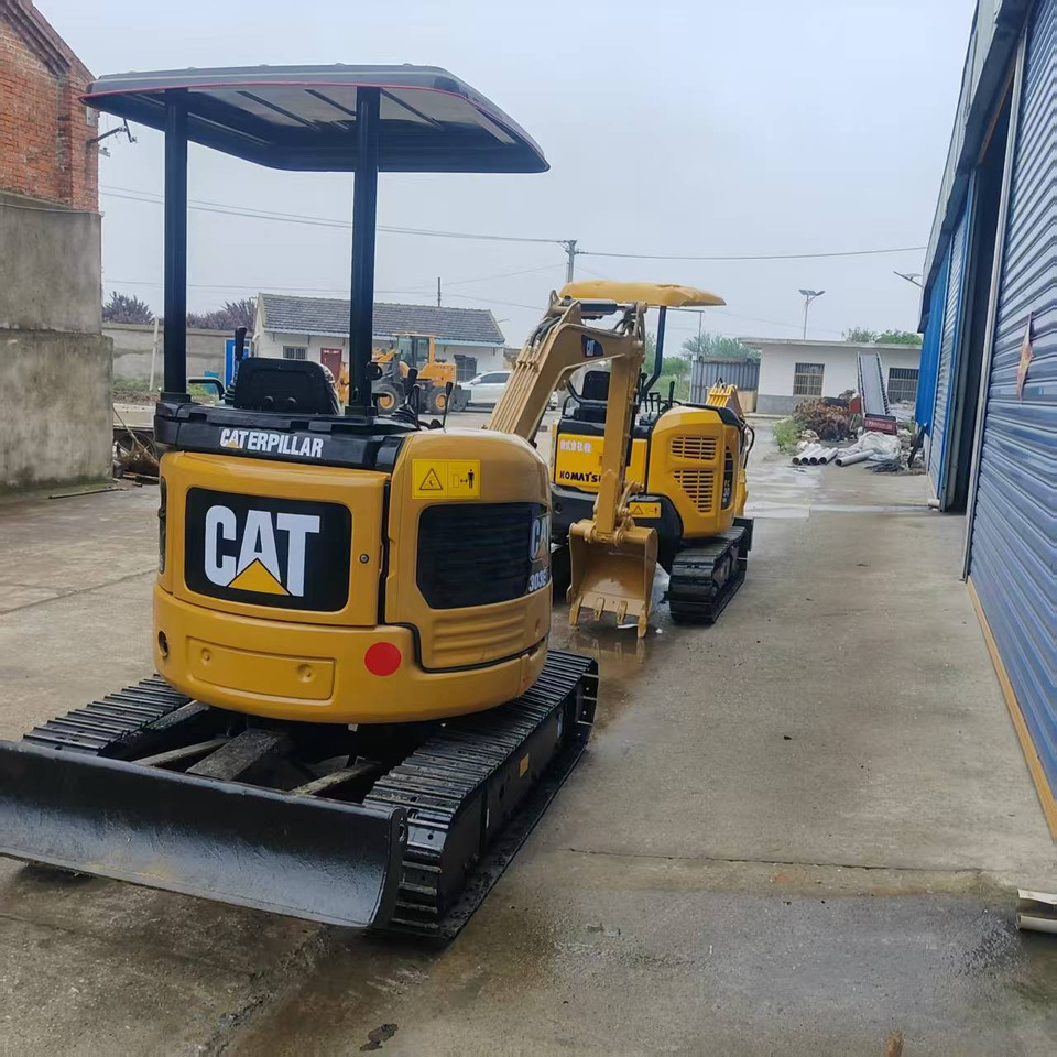 CATERPILLAR 303ECR - Mini ekskavatorius: foto 3 CATERPILLAR 303ECR - Mini ekskavatorius: foto 3
