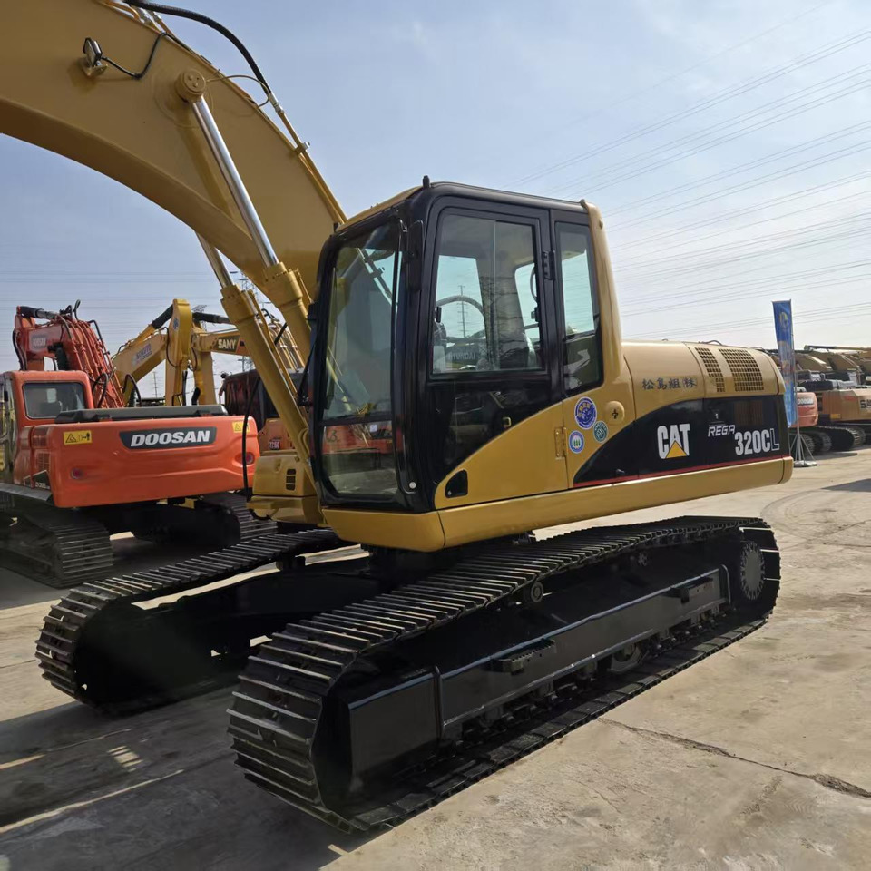 CATERPILLAR 320C - Vikšrinis ekskavatorius: foto 4 CATERPILLAR 320C - Vikšrinis ekskavatorius: foto 4