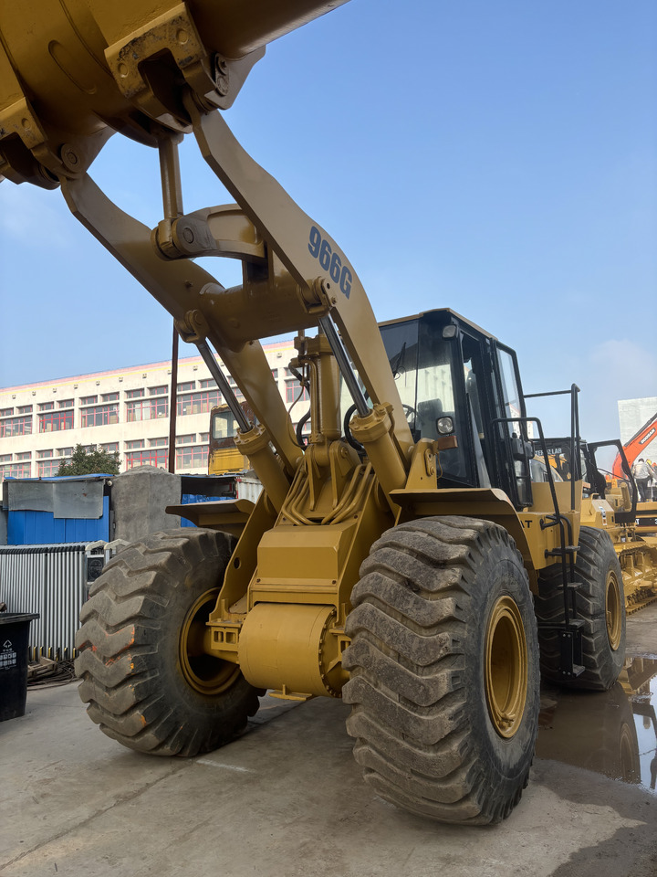 CATERPILLAR 966G - Ratinis krautuvas: foto 1 CATERPILLAR 966G - Ratinis krautuvas: foto 1