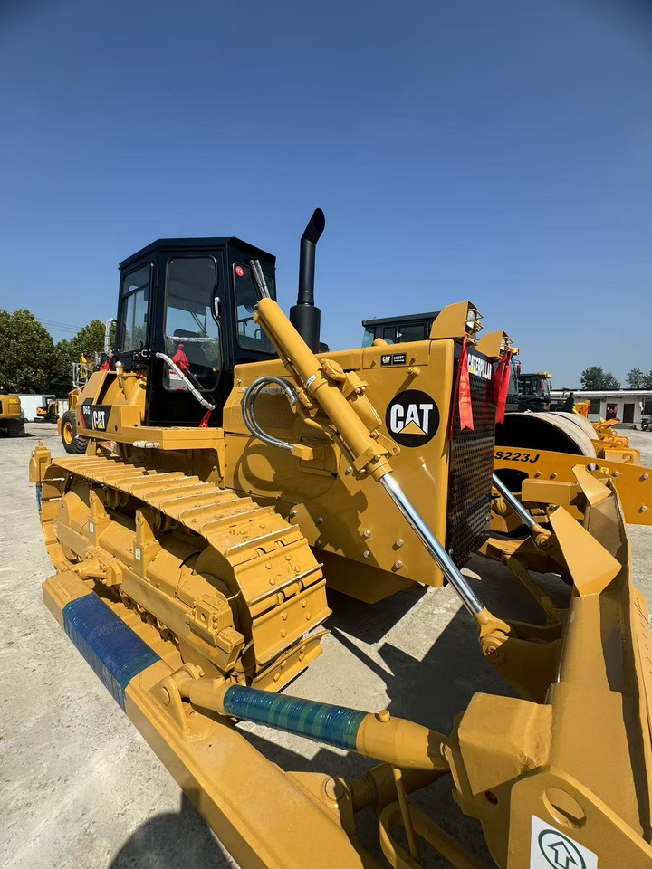 Buldozeris CATERPILLAR D6G: foto 6
