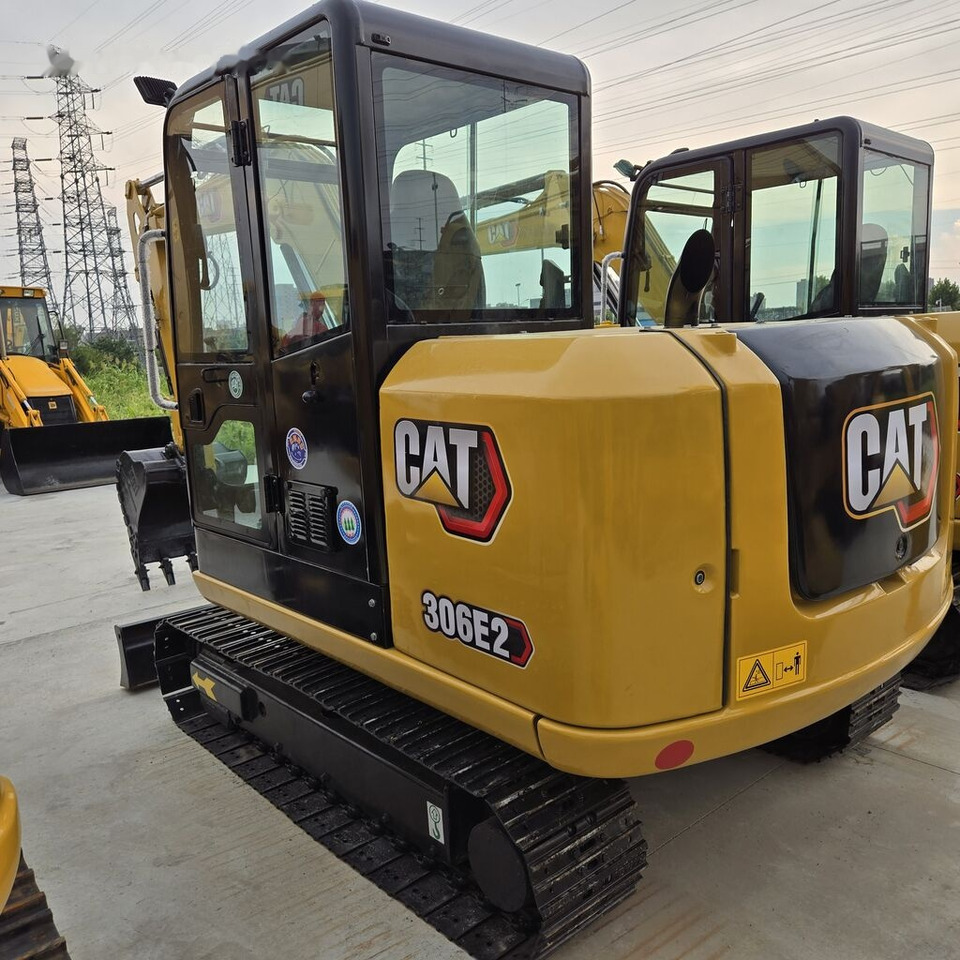 Caterpillar 306E2 - Mini ekskavatorius: foto 1 Caterpillar 306E2 - Mini ekskavatorius: foto 1