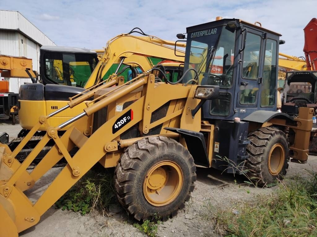 Caterpillar 420F - Ekskavatorius-krautuvas: foto 5 Caterpillar 420F - Ekskavatorius-krautuvas: foto 5