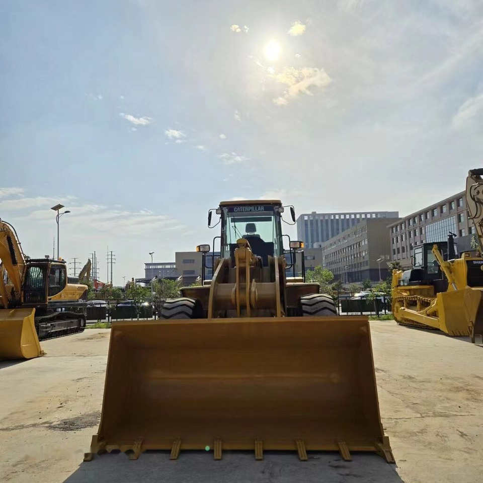 Ratinis krautuvas Caterpillar 966H: foto 6