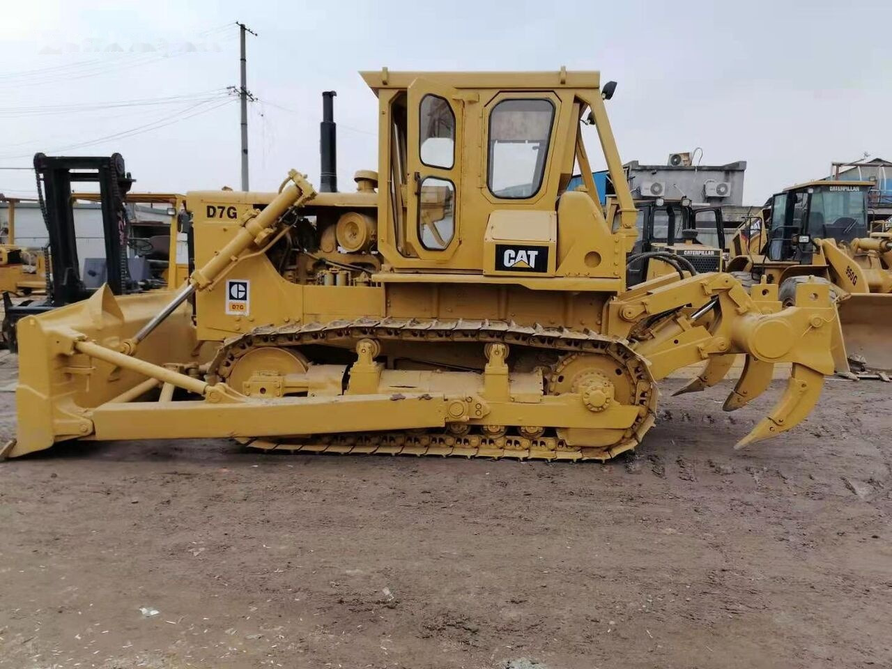 Caterpillar D7G - Buldozeris: foto 1 Caterpillar D7G - Buldozeris: foto 1