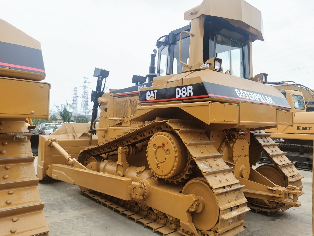 Caterpillar D8R - Buldozeris: foto 3 Caterpillar D8R - Buldozeris: foto 3