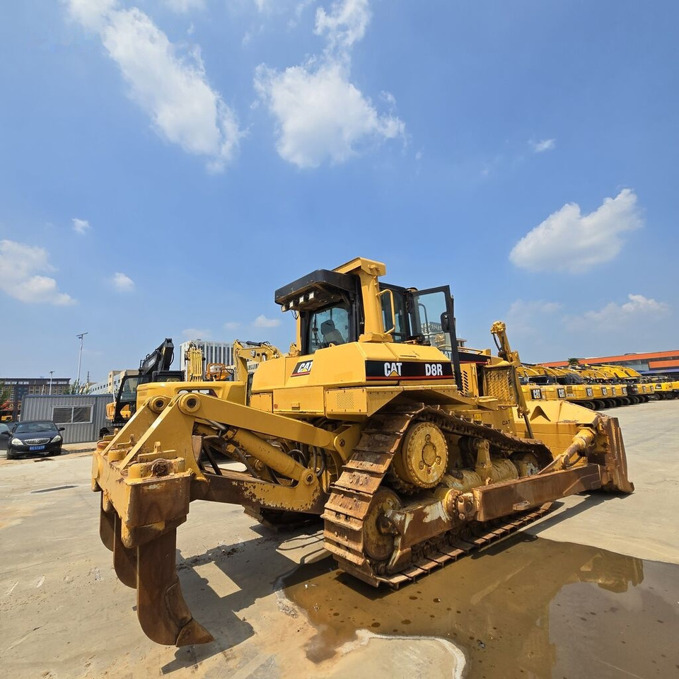 Caterpillar D8R - Buldozeris: foto 2 Caterpillar D8R - Buldozeris: foto 2