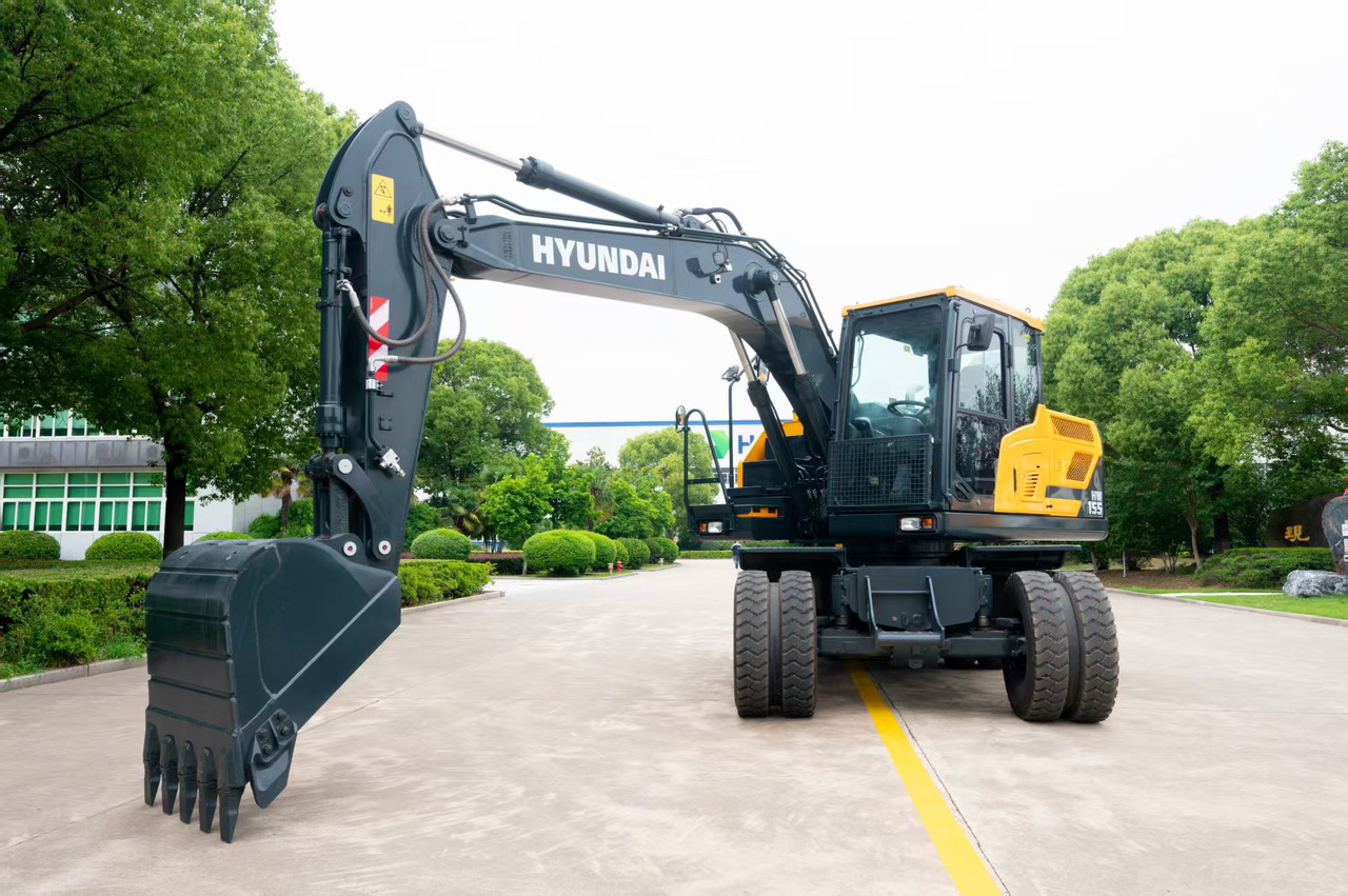 HYUNDAI HW155 - Ratinis ekskavatorius: foto 3 HYUNDAI HW155 - Ratinis ekskavatorius: foto 3