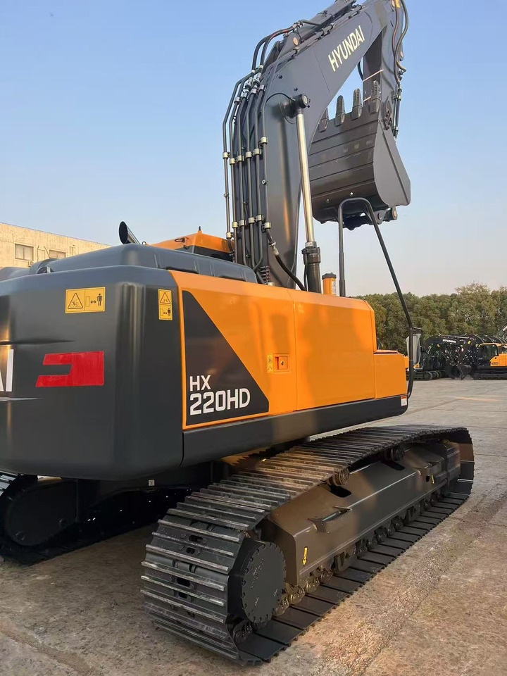 HYUNDAI HX220HD - Vikšrinis ekskavatorius: foto 2 HYUNDAI HX220HD - Vikšrinis ekskavatorius: foto 2