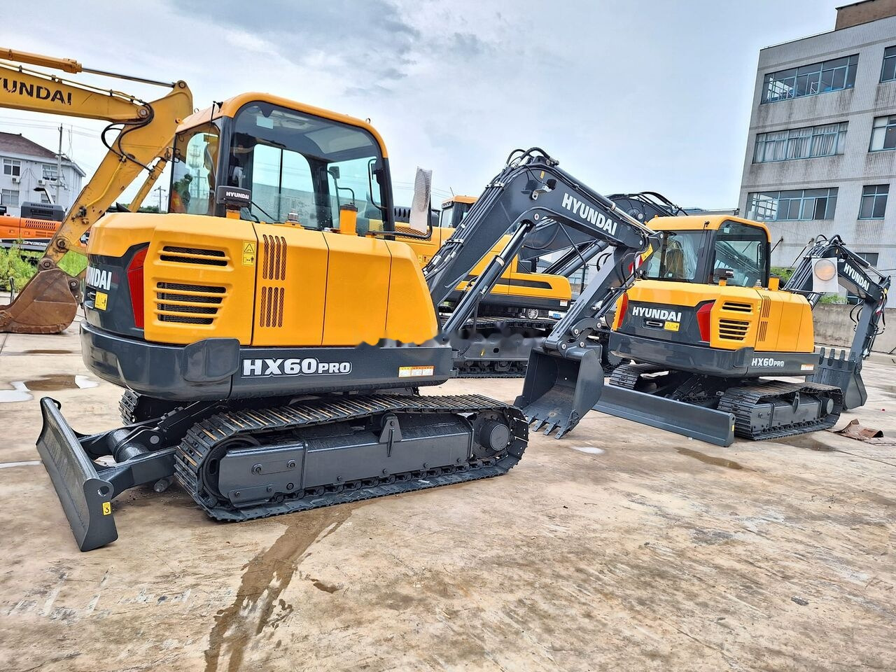 Hyundai HX60 PRO New machine - Mini ekskavatorius: foto 2 Hyundai HX60 PRO New machine - Mini ekskavatorius: foto 2