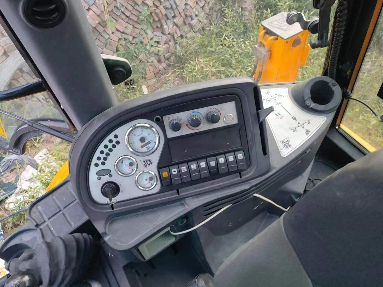 JCB 3CX - Ekskavatorius-krautuvas: foto 4 JCB 3CX - Ekskavatorius-krautuvas: foto 4