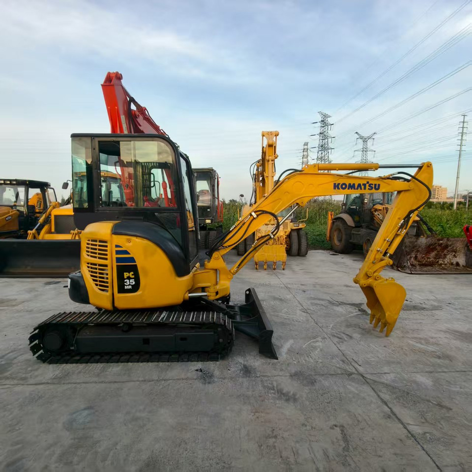 KOMATSU PC35MR - Mini ekskavatorius: foto 3 KOMATSU PC35MR - Mini ekskavatorius: foto 3