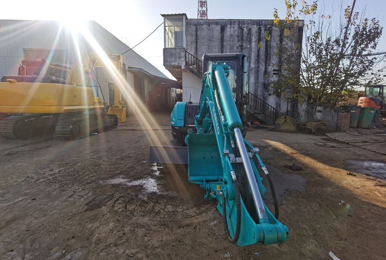 Kobelco SK55 - Mini ekskavatorius: foto 5 Kobelco SK55 - Mini ekskavatorius: foto 5