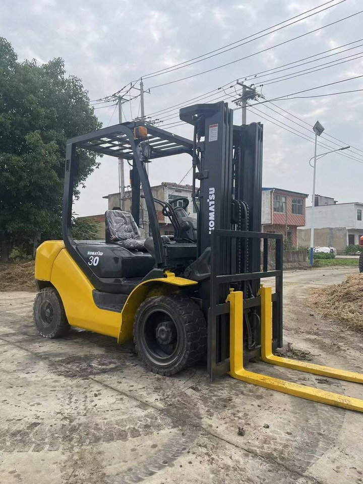 Komatsu FD30 - Dyzelinis krautuvas: foto 4 Komatsu FD30 - Dyzelinis krautuvas: foto 4