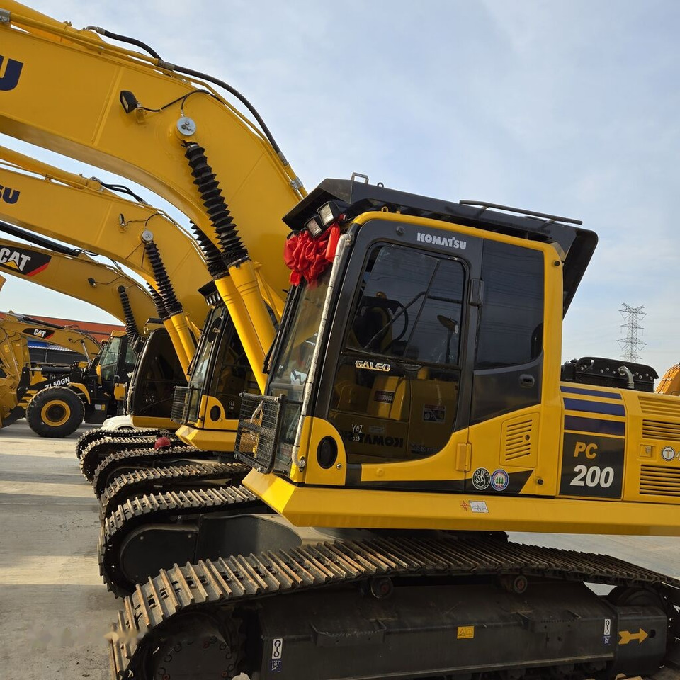 Vikšrinis ekskavatorius Komatsu PC200-8: foto 11