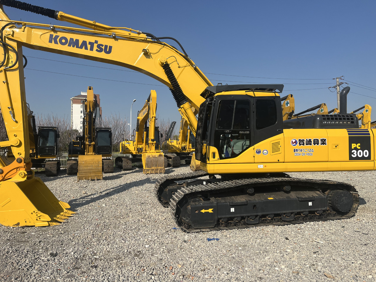 Komatsu PC300-7 - Vikšrinis ekskavatorius: foto 3 Komatsu PC300-7 - Vikšrinis ekskavatorius: foto 3