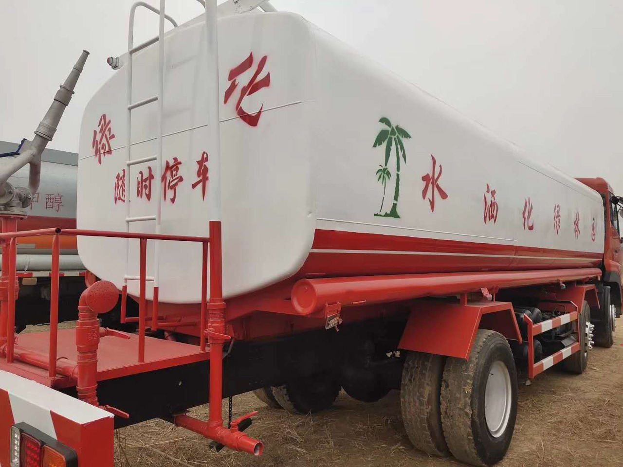 DONGFENG TIANLONG - Komunalinė/ Specializuota technika: foto 4 DONGFENG TIANLONG - Komunalinė/ Specializuota technika: foto 4