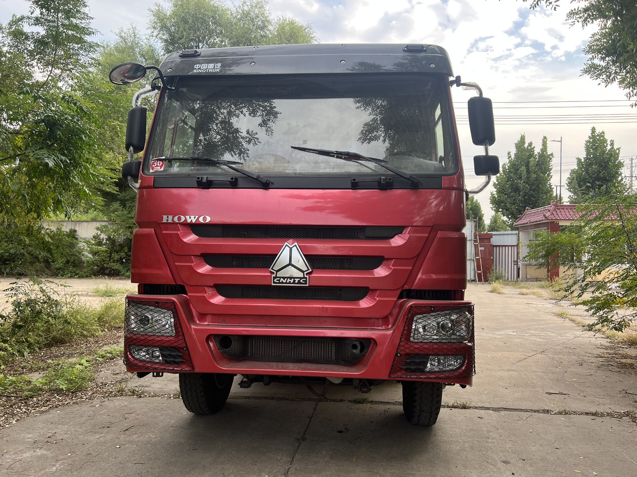 SINOTRUK Howo - Savivartis sunkvežimis: foto 4 SINOTRUK Howo - Savivartis sunkvežimis: foto 4