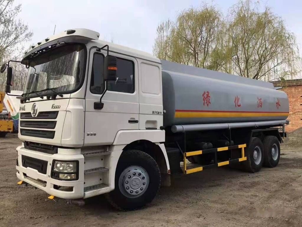 Shacman F3000 - Autocisterna: foto 4 Shacman F3000 - Autocisterna: foto 4