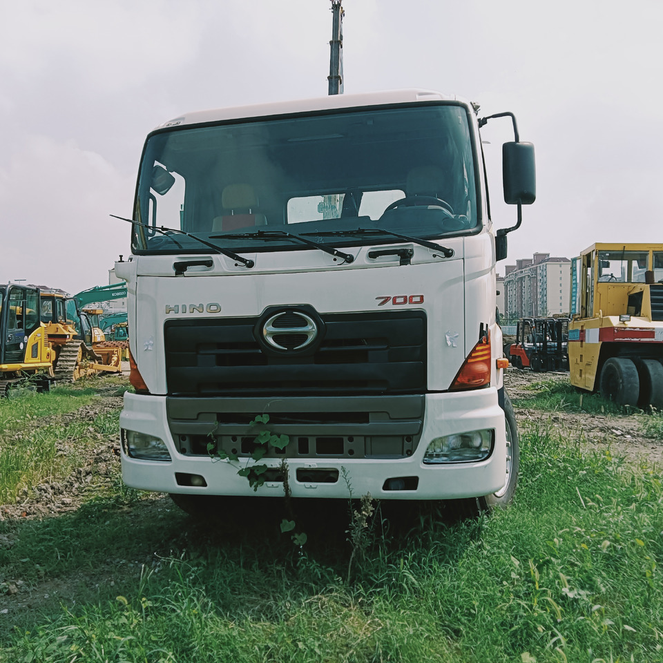 HINO 700 - Vilkikas: foto 2 HINO 700 - Vilkikas: foto 2