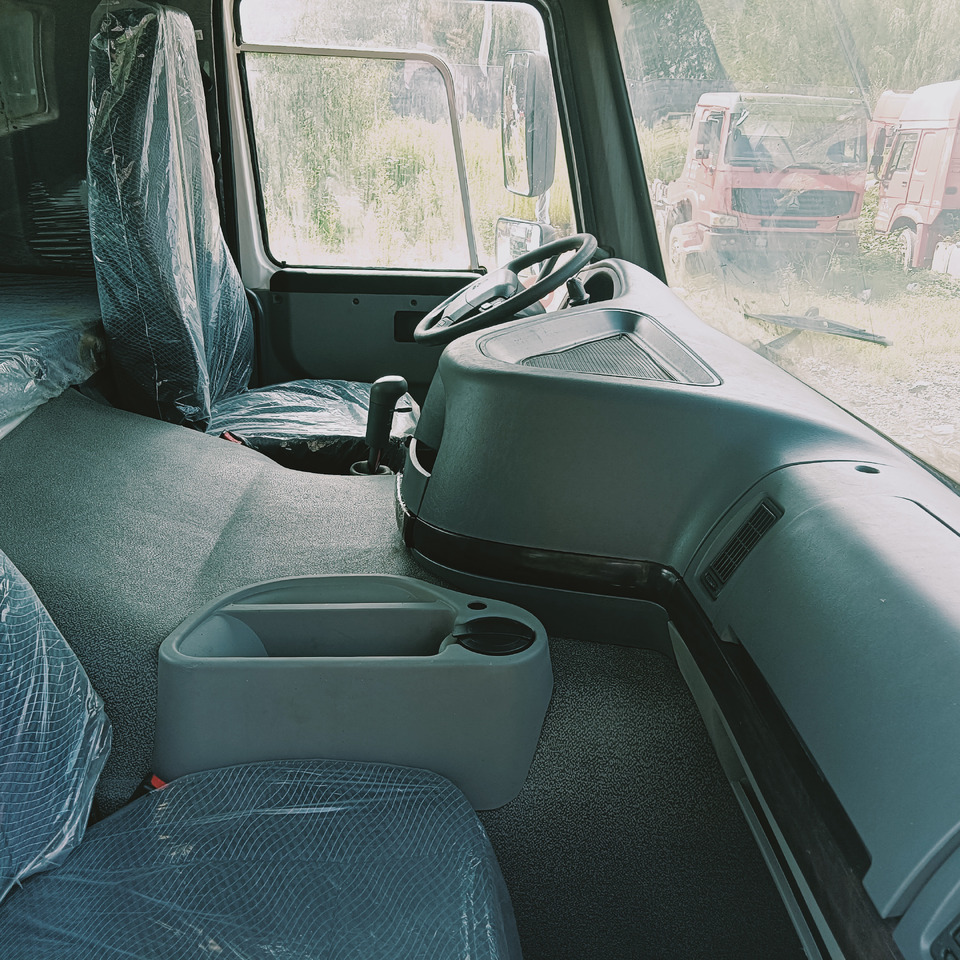 SINOTRUK HOWO - Vilkikas: foto 5 SINOTRUK HOWO - Vilkikas: foto 5