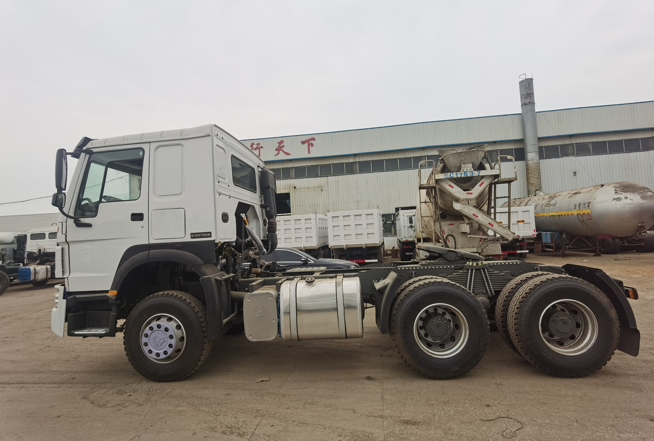 SINOTRUK HOWO trailer head - Vilkikas: foto 5 SINOTRUK HOWO trailer head - Vilkikas: foto 5