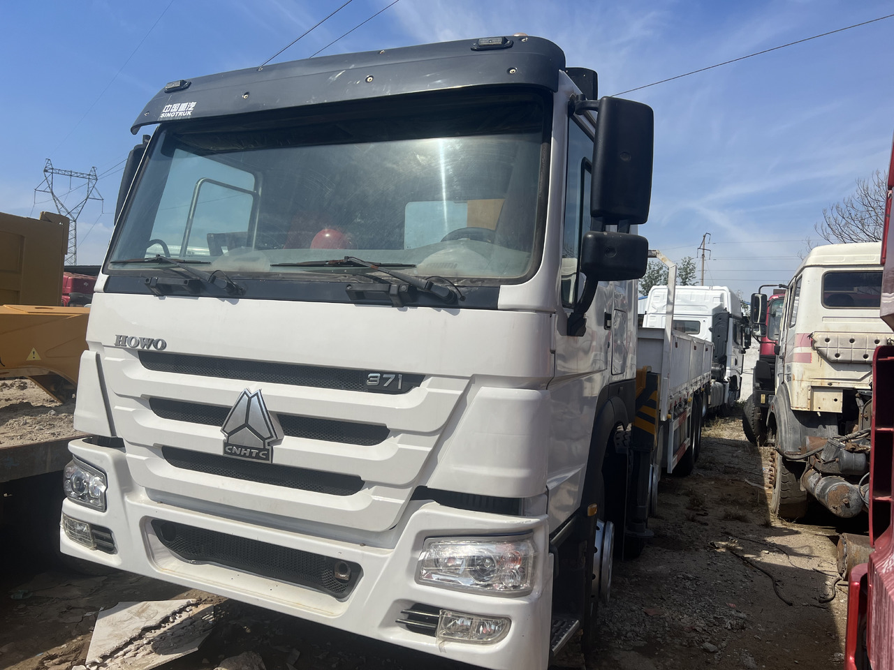 SINOTRUK HOWO trailer head - Vilkikas: foto 2 SINOTRUK HOWO trailer head - Vilkikas: foto 2