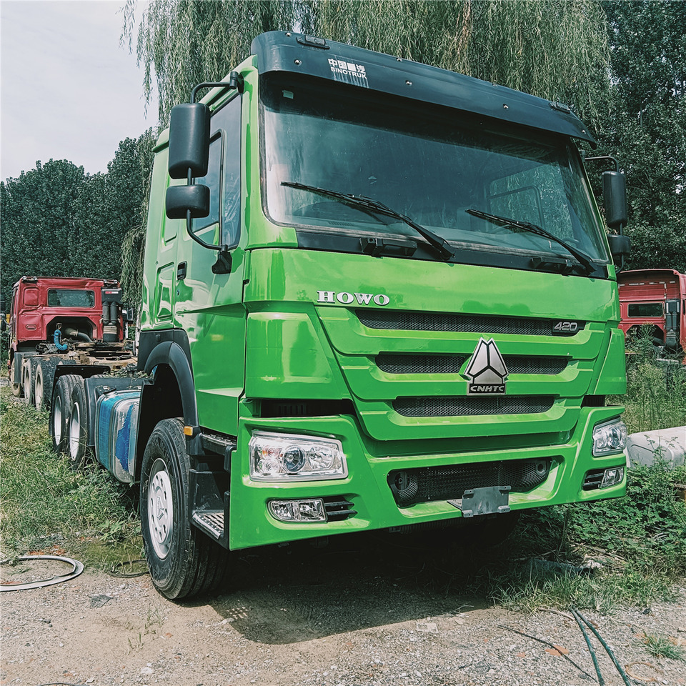 SINOTRUK HOWO tralier head - Vilkikas: foto 4 SINOTRUK HOWO tralier head - Vilkikas: foto 4
