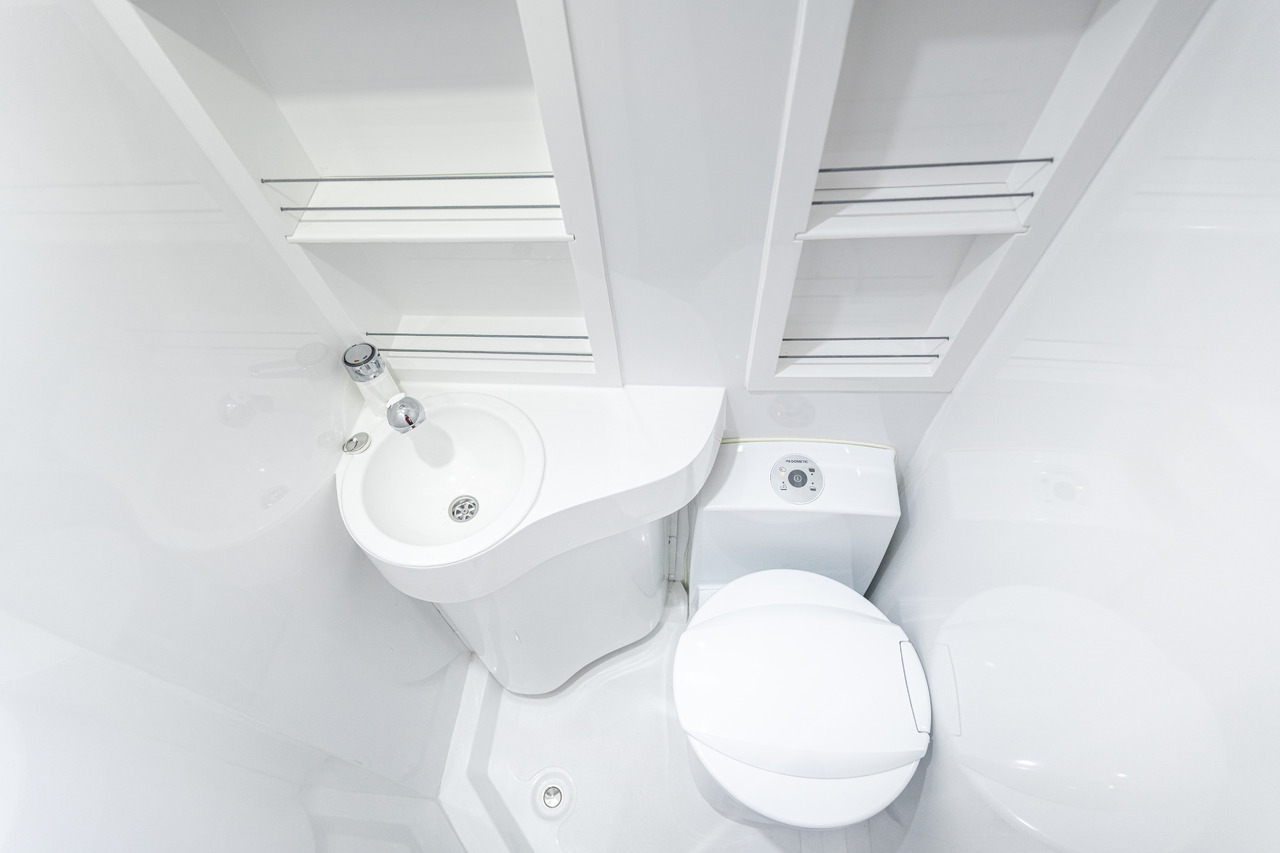 Mercedes-Benz Sprinter - Mikroautobusas kemperis: foto 5 Mercedes-Benz Sprinter - Mikroautobusas kemperis: foto 5