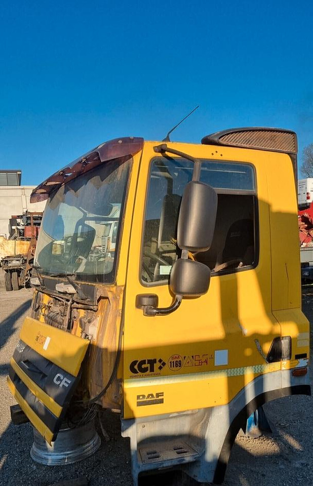 Cabina DAF Corta CF65 CF75 CF85 - Kabina - Sunkvežimis: foto 2 Cabina DAF Corta CF65 CF75 CF85 - Kabina - Sunkvežimis: foto 2