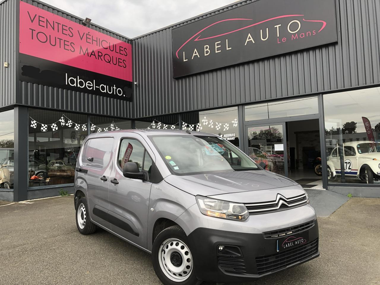 CITROEN berlingo M 1000KG BLUEHDI 130 S&S CLUB EAT8 - Krovininis mikroautobusas: foto 2 CITROEN berlingo M 1000KG BLUEHDI 130 S&S CLUB EAT8 - Krovininis mikroautobusas: foto 2