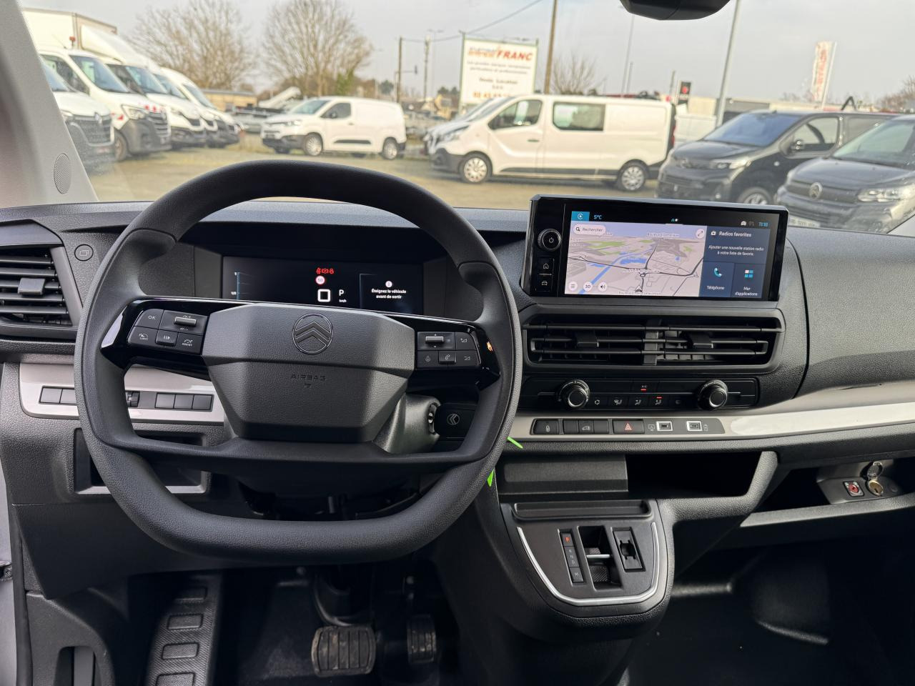 CITROEN jumpy 2 PLACES XL 2.0 BLUEHDI 180CH S&S PACK PREMIUM CONNECT EAT8 - Krovininis mikroautobusas: foto 3 CITROEN jumpy 2 PLACES XL 2.0 BLUEHDI 180CH S&S PACK PREMIUM CONNECT EAT8 - Krovininis mikroautobusas: foto 3