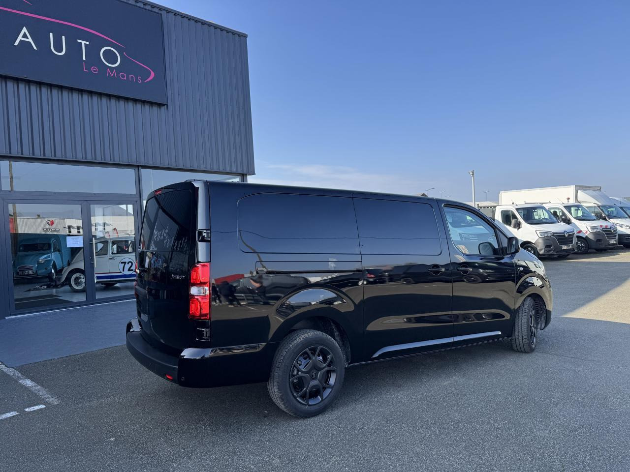 Citroen Jumpy 2 PLACES XL 2.0 BLUEHDI 180CH S&S PACK PREMIUM CONNECT EAT8 - Krovininis mikroautobusas: foto 5 Citroen Jumpy 2 PLACES XL 2.0 BLUEHDI 180CH S&S PACK PREMIUM CONNECT EAT8 - Krovininis mikroautobusas: foto 5