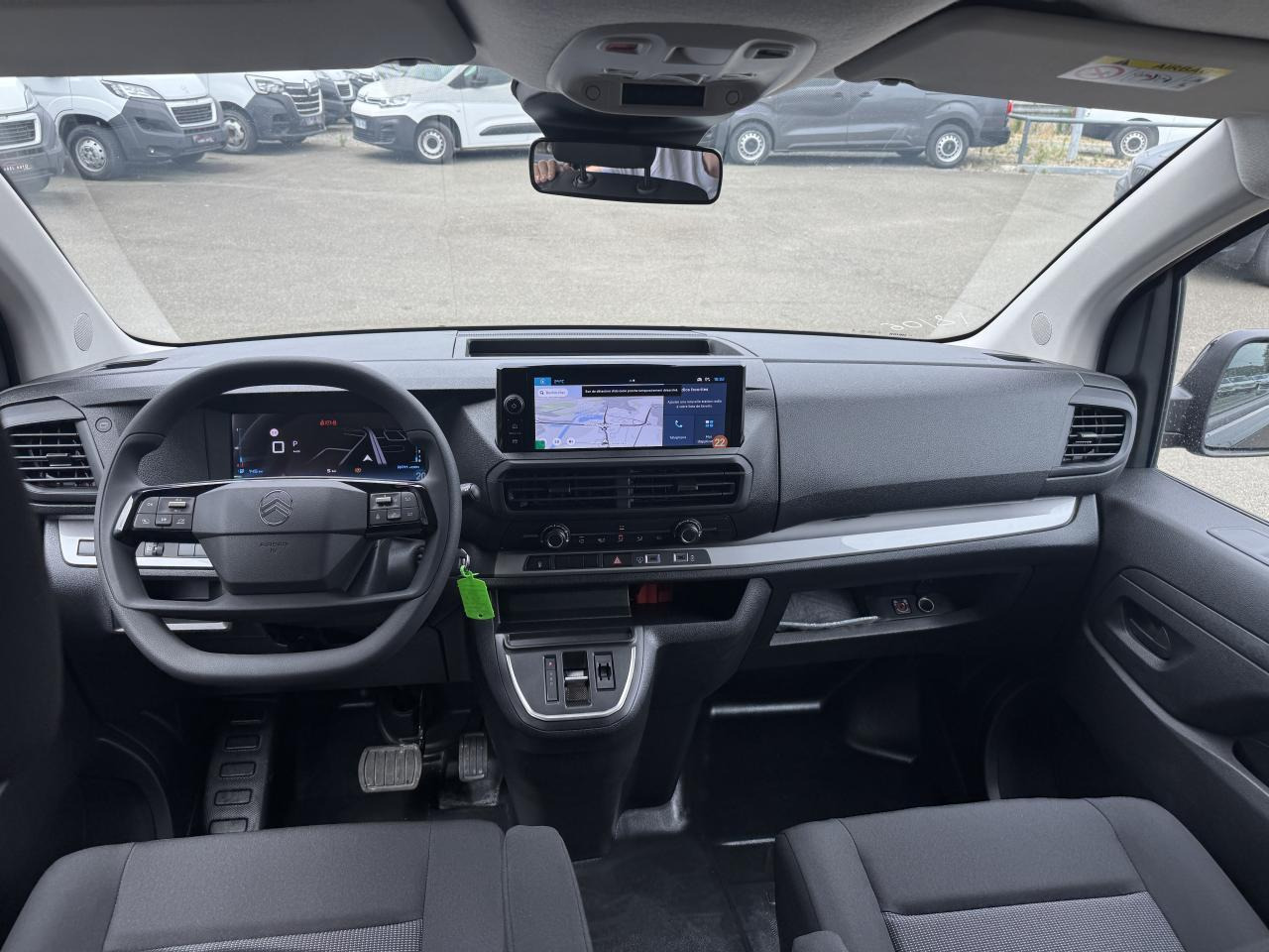 Citroen Jumpy XL 2.0 BLUEHDI 180CH S&S CABINE APPROFONDIE FIXE EAT8 5 PLACES - Komercinis automobilis su dviguba kabina: foto 3 Citroen Jumpy XL 2.0 BLUEHDI 180CH S&S CABINE APPROFONDIE FIXE EAT8 5 PLACES - Komercinis automobilis su dviguba kabina: foto 3
