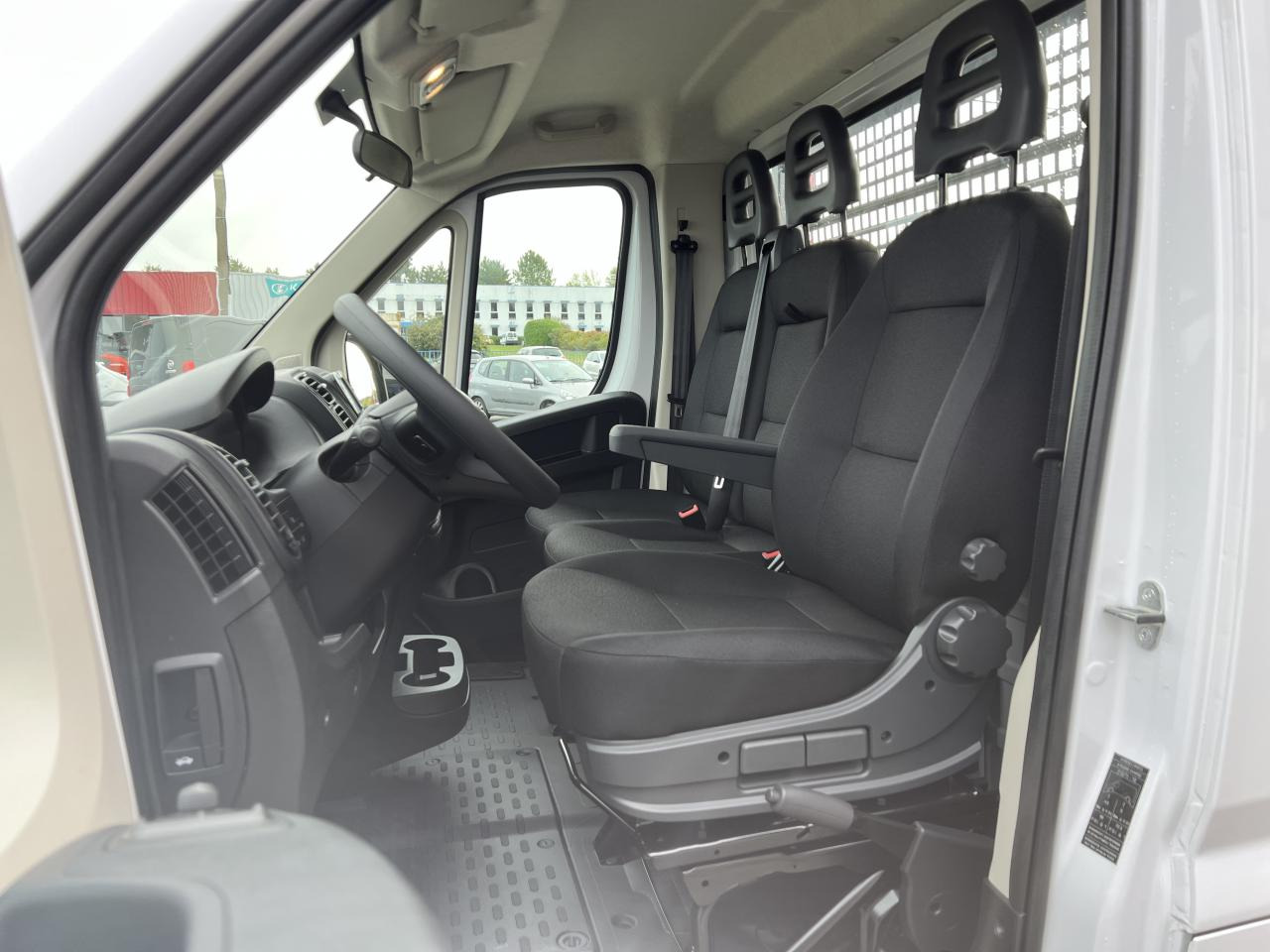 FIAT DUCATO 3T5 PLATEAU 4M20 2.3 MJT 140CH - Bortinis automobilis: foto 5 FIAT DUCATO 3T5 PLATEAU 4M20 2.3 MJT 140CH - Bortinis automobilis: foto 5